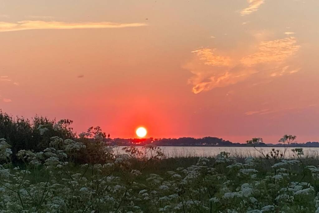 Tsjuke En March, Gezellig Vakantie Verblijf. Echten  Esterno foto