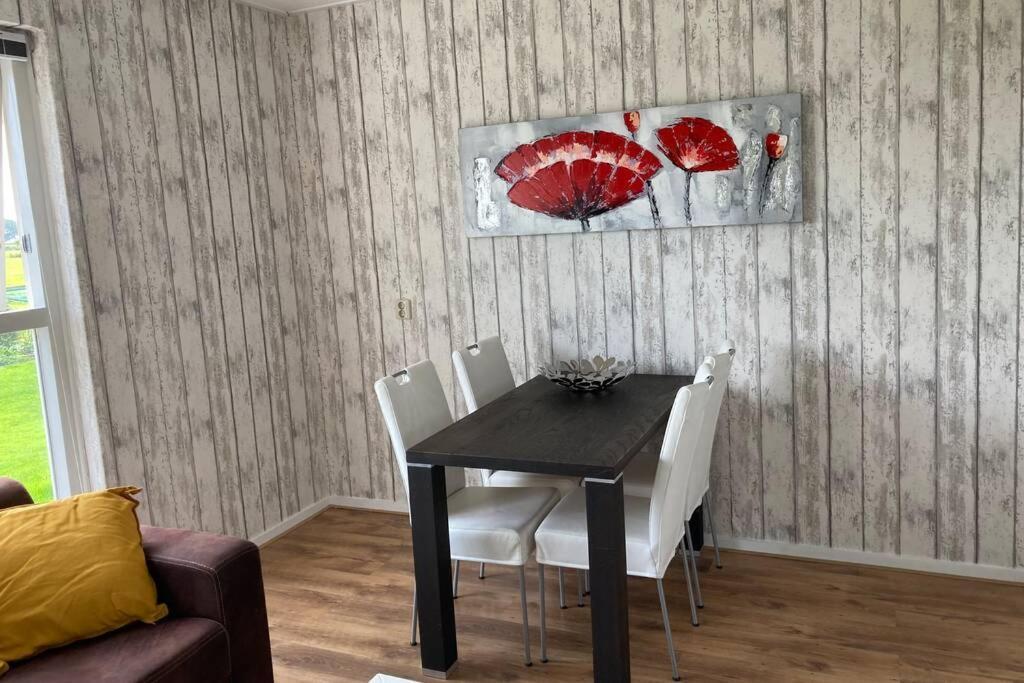 Tsjuke En March, Gezellig Vakantie Verblijf. Echten  Esterno foto